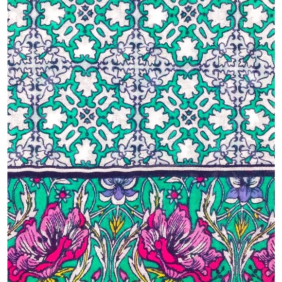 Women’s Boho kimono/cover-up. Beautiful floral green. One size fits most. NWT - Picture 3 of 4